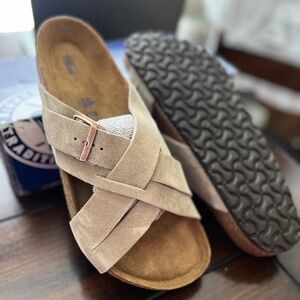 Birkenstocks Lugano Suede Taupe